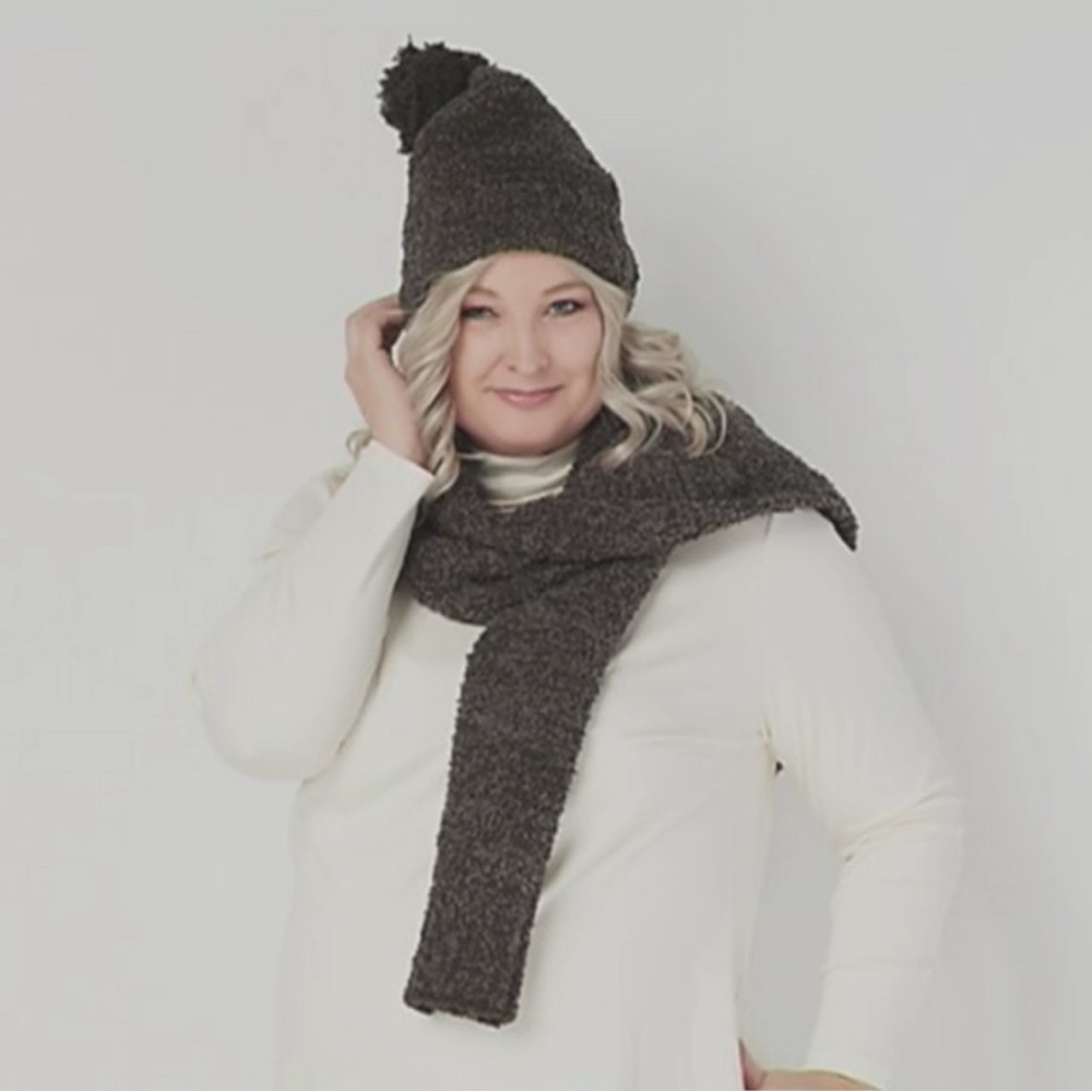 NWT Barefoot Dreams CozyChic Beanie Hat Scarf Set Espresso
